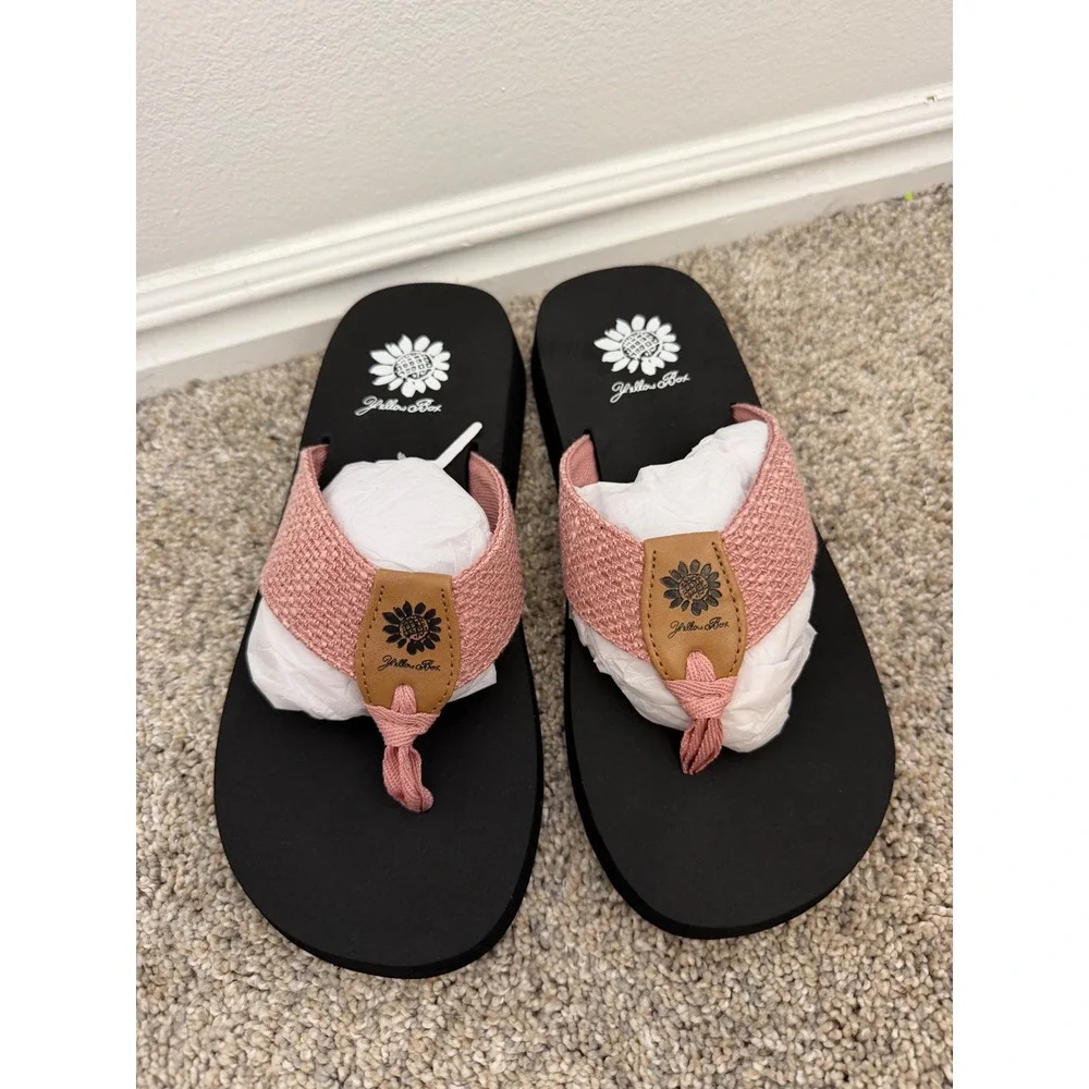 Yellow Box Frayz Flip Flops – Blush – Women's Size 6.5 – New in Box - Picture 2 of 6
